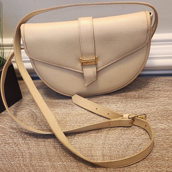 Yves Saint Laurent Elegant Cream Crossbody Bag With COA - Picture 1 of 10